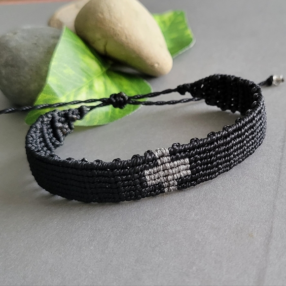 Handmade set of 2 bracelets, Friendship waterproof macrame bracelet. - Picture 2 of 10